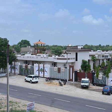 Modi Resort And Garden Chhāpar Exterior photo
